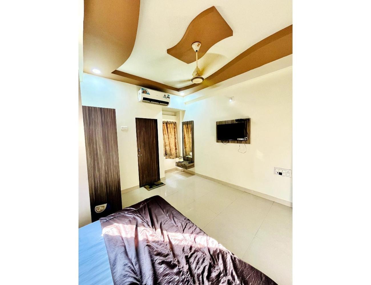 Hotel Dreamland, Somnāth מראה חיצוני תמונה